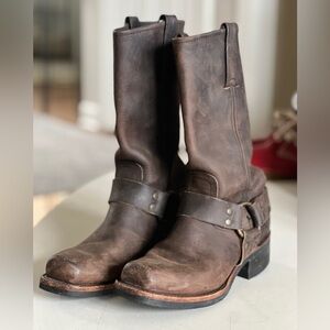 FRYE AND CO. Brown Heeled Boots